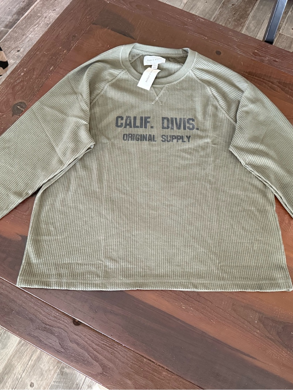 Sun + Stone Men's XL Green Waffle Knit Crew Neck Logo Pullover